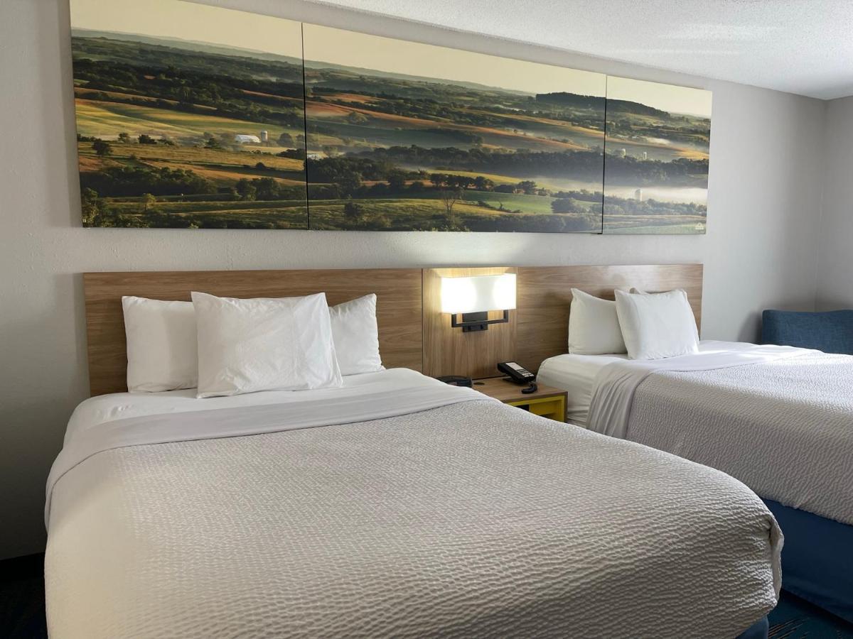 Days Inn By Wyndham Colby Dış mekan fotoğraf